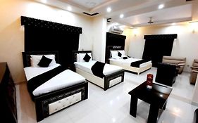 Hotel Day In